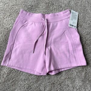 Lululemon Scuba high rise shorts